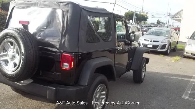 2015 Jeep Wrangler Sport — photo 7 of 24