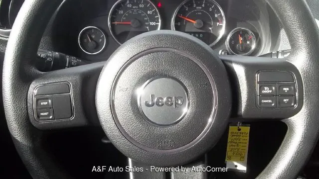 2015 Jeep Wrangler Sport — photo 8 of 24
