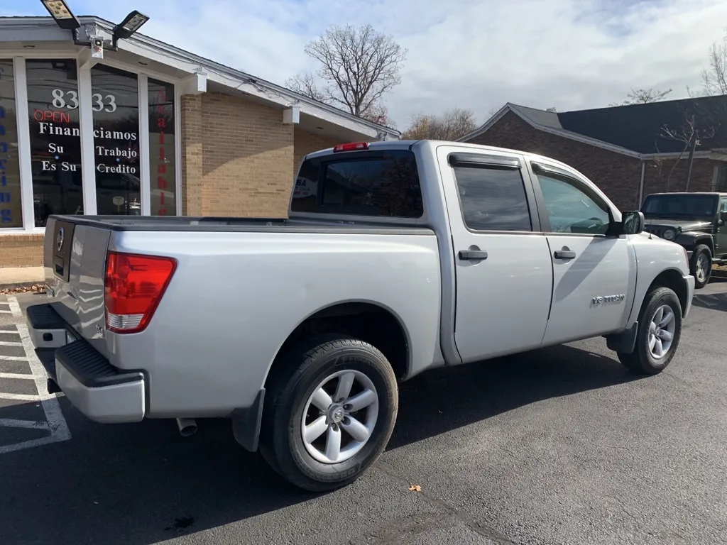 2012 Nissan Titan S — photo 7 of 17