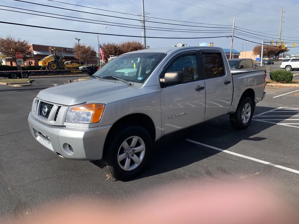 2012 Nissan Titan S — photo 3 of 17