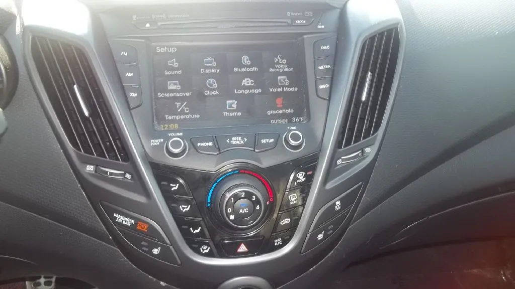 2013 Hyundai Veloster Turbo — photo 14 of 19