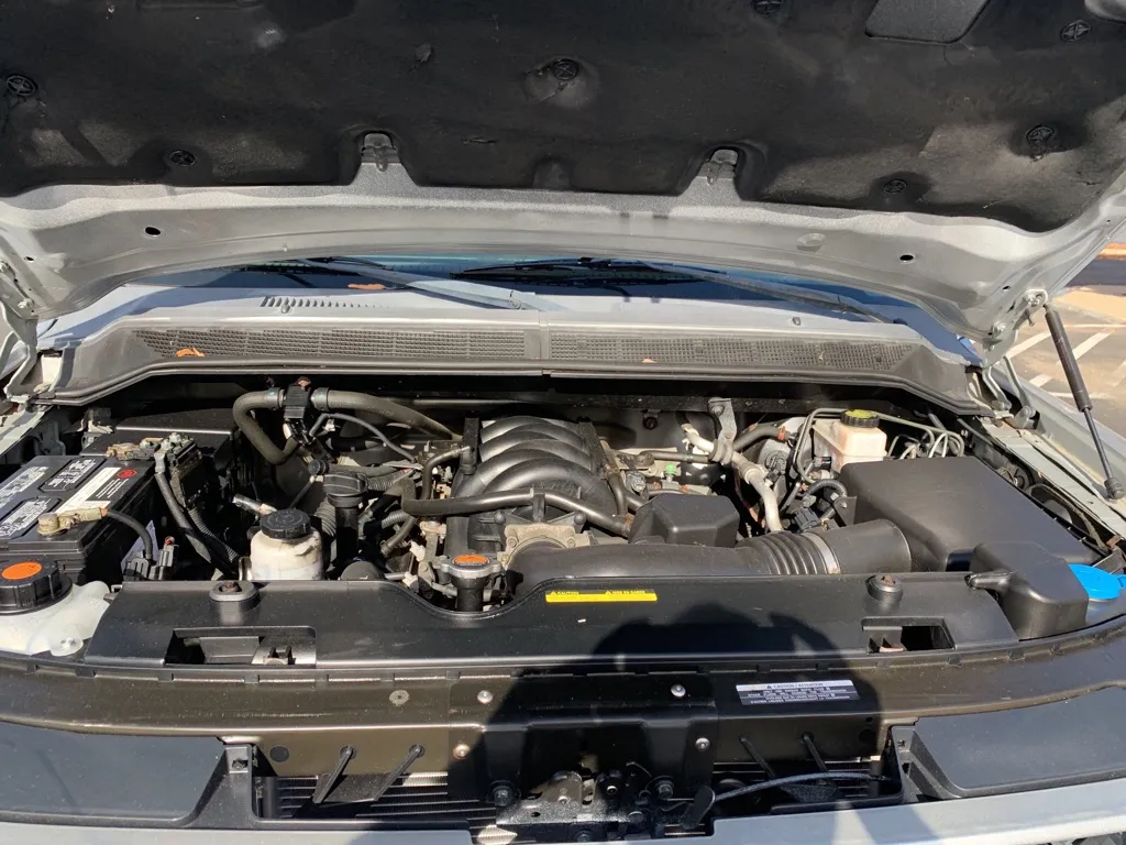 2012 Nissan Titan S — photo 16 of 17