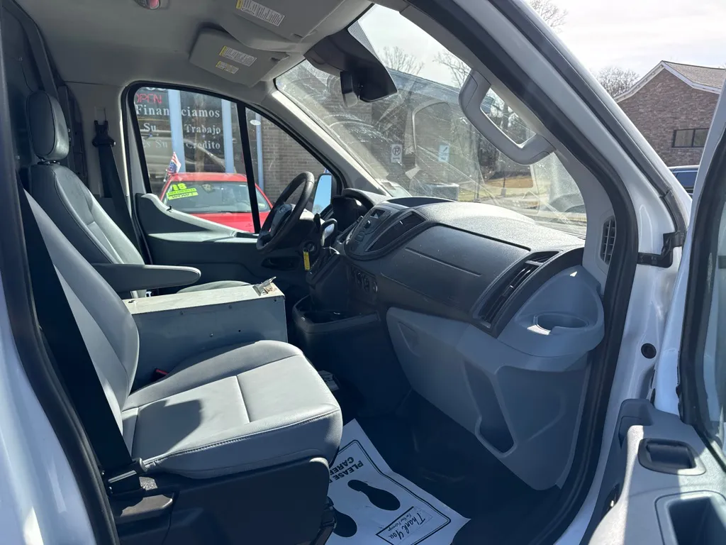 2015 Ford Transit T-250 — photo 16 of 24