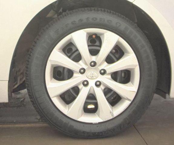 2022 Toyota Corolla LE FWD