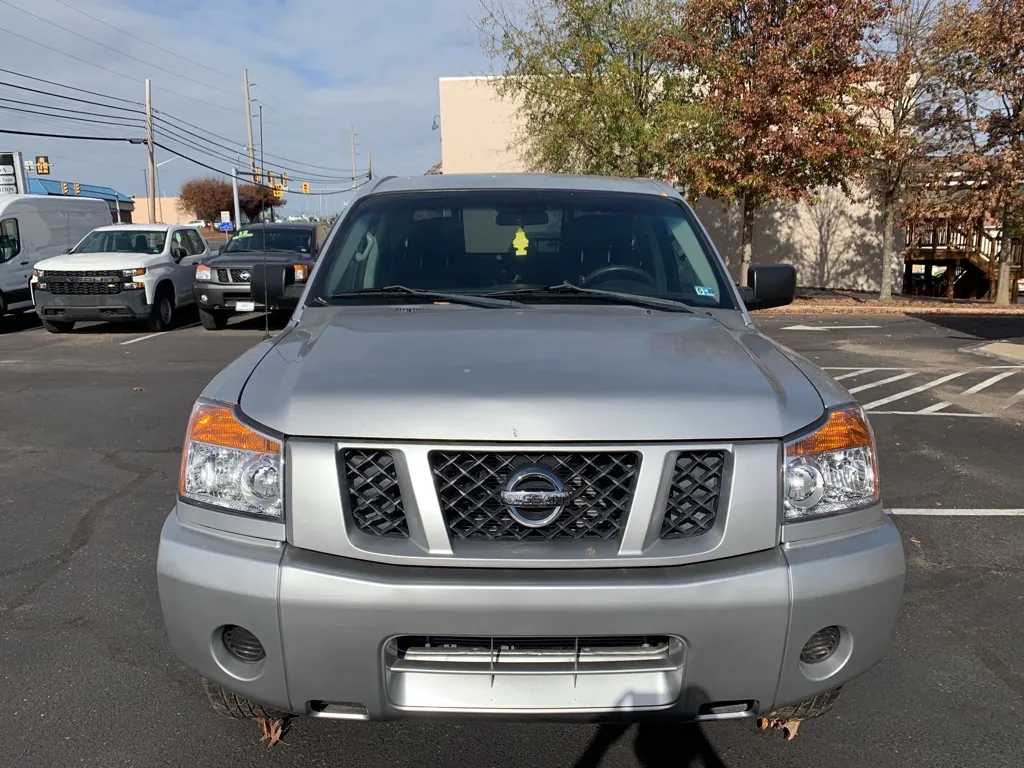 2012 Nissan Titan S — photo 2 of 17