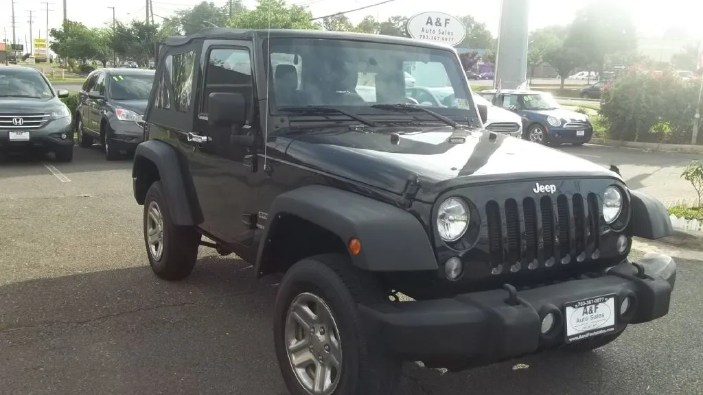 2015 Jeep Wrangler Sport — photo 15 of 24
