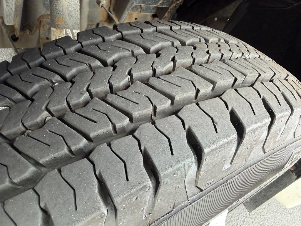 2011 Isuzu NPR - Photo 12