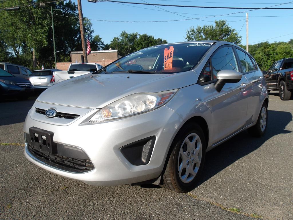  2012 Ford Fiesta SE Hatchback   
