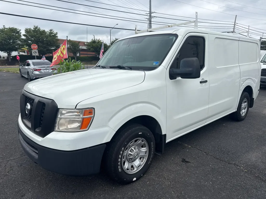 2016 Nissan NV 1500 — photo 4 of 16