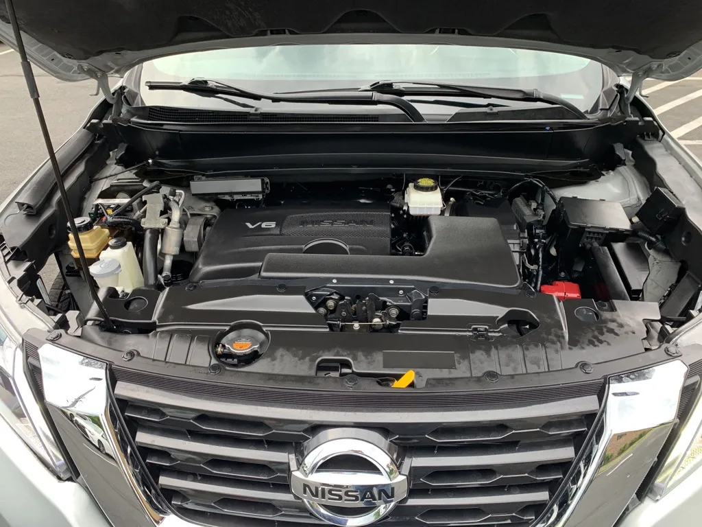 2019 Nissan Pathfinder SV — foto 20 de 21