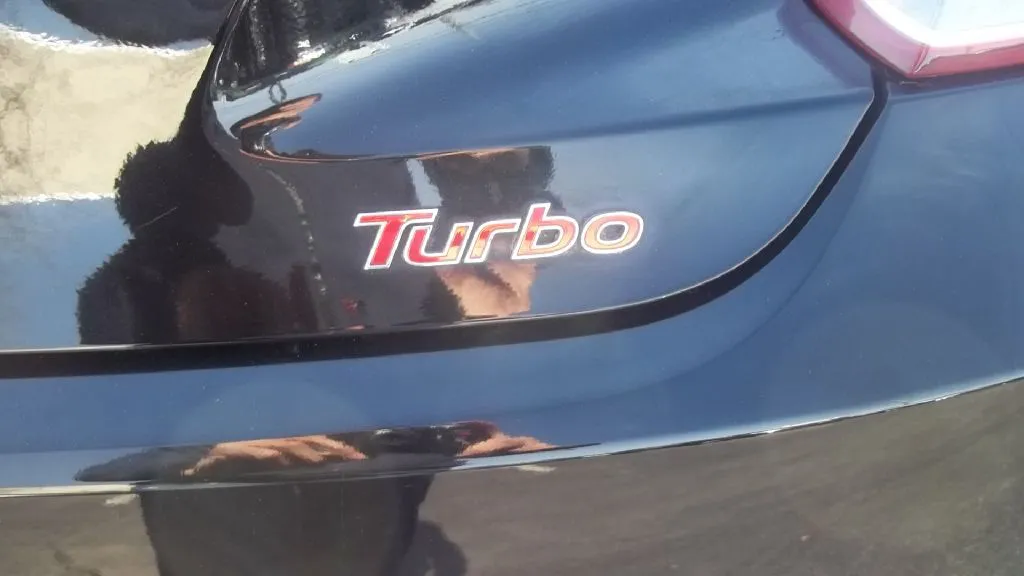 2013 Hyundai Veloster Turbo — photo 17 of 19