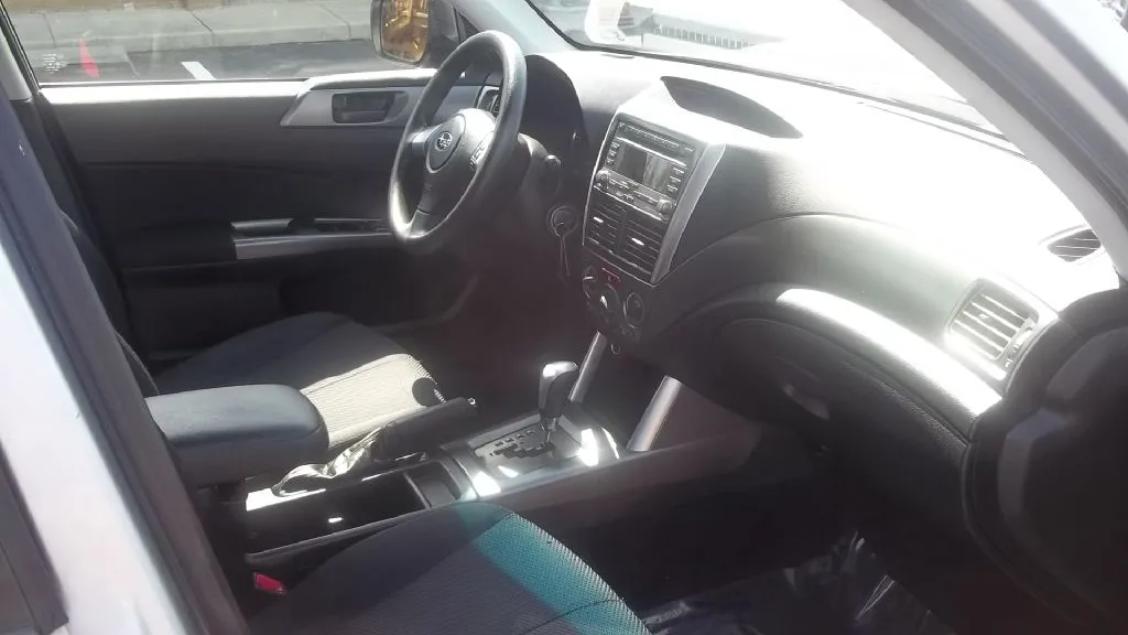 2012 Subaru Forester 2.5X — photo 9 of 14