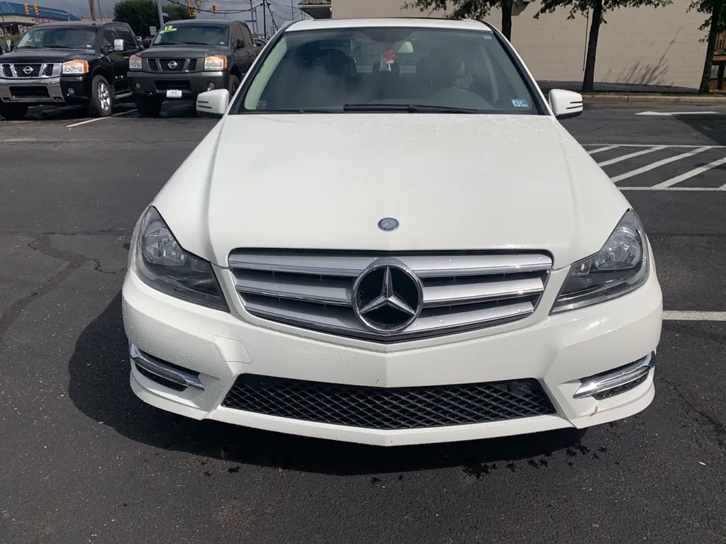 2012 Mercedes-Benz C-Class C 300 4MATIC — photo 8 of 17