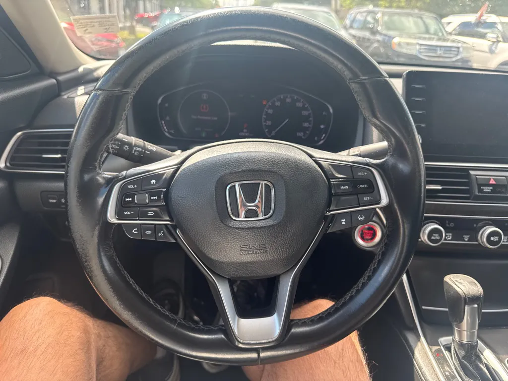 2020 Honda Accord EX-L — photo 14 of 18