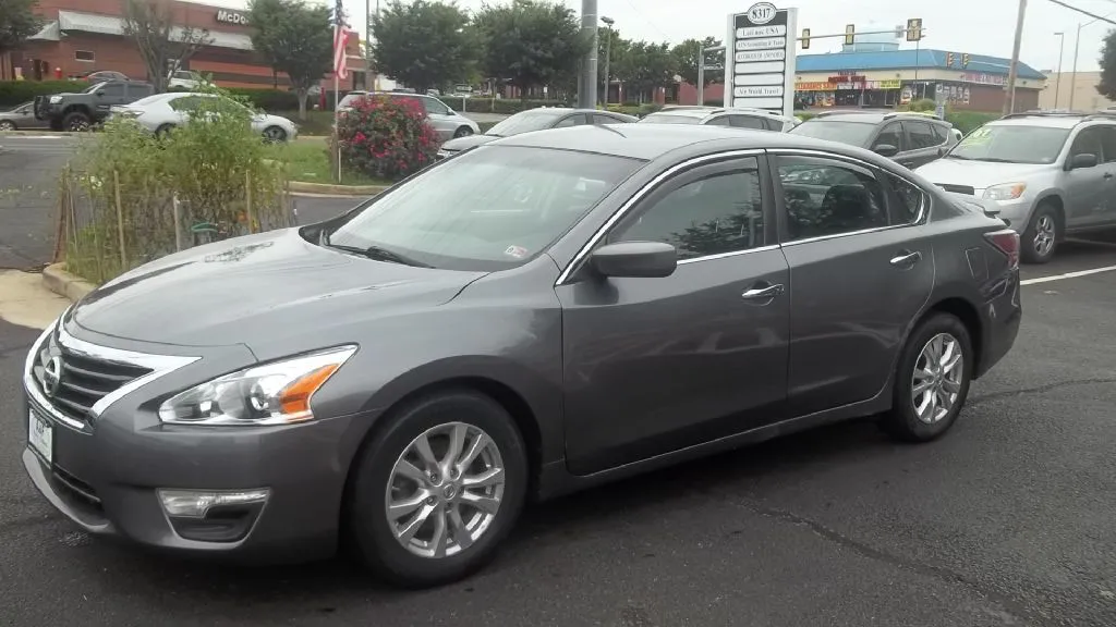 2015 Nissan Altima 2.5 — photo 3 of 16