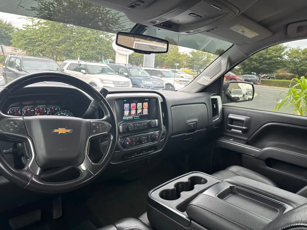 2015 Chevrolet Silverado 1500 LT — photo 13 of 23