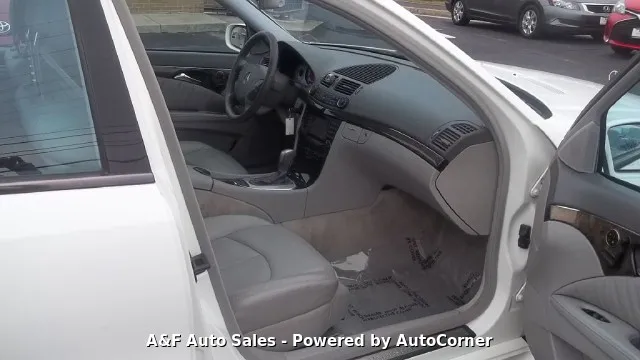 2004 Mercedes-Benz E 320 4MATIC — photo 8 of 30