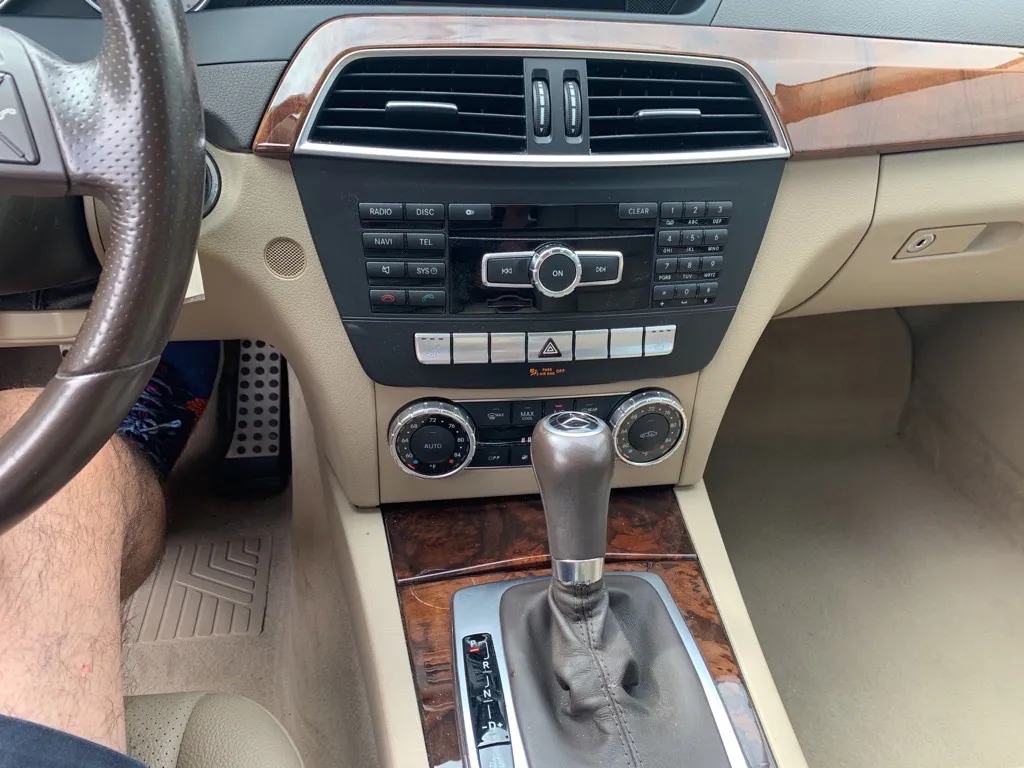 2012 Mercedes-Benz C-Class C 300 4MATIC — photo 10 of 17