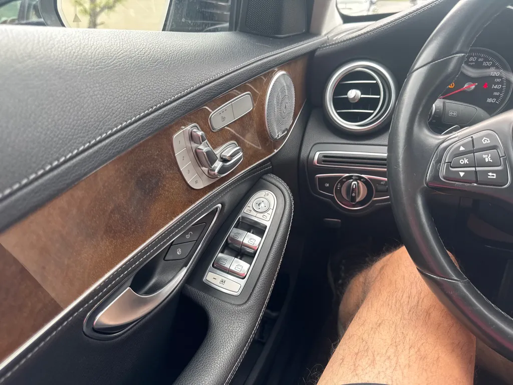 2015 Mercedes-Benz C-Class C 300 4MATIC — photo 20 of 24