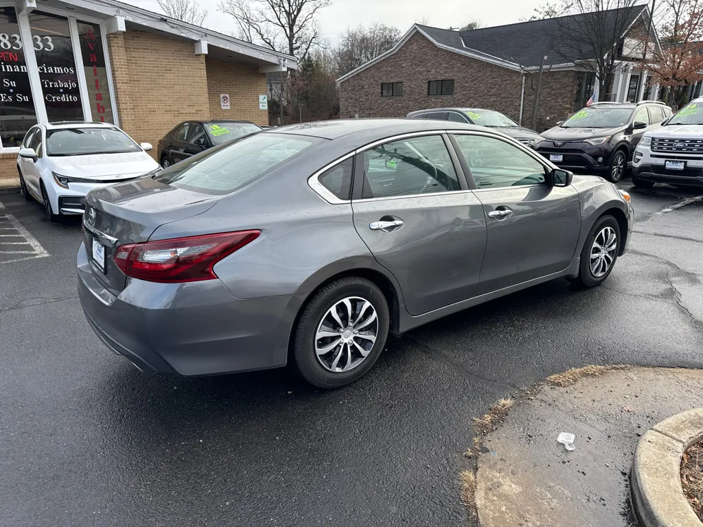 2018 Nissan Altima S — photo 7 of 21