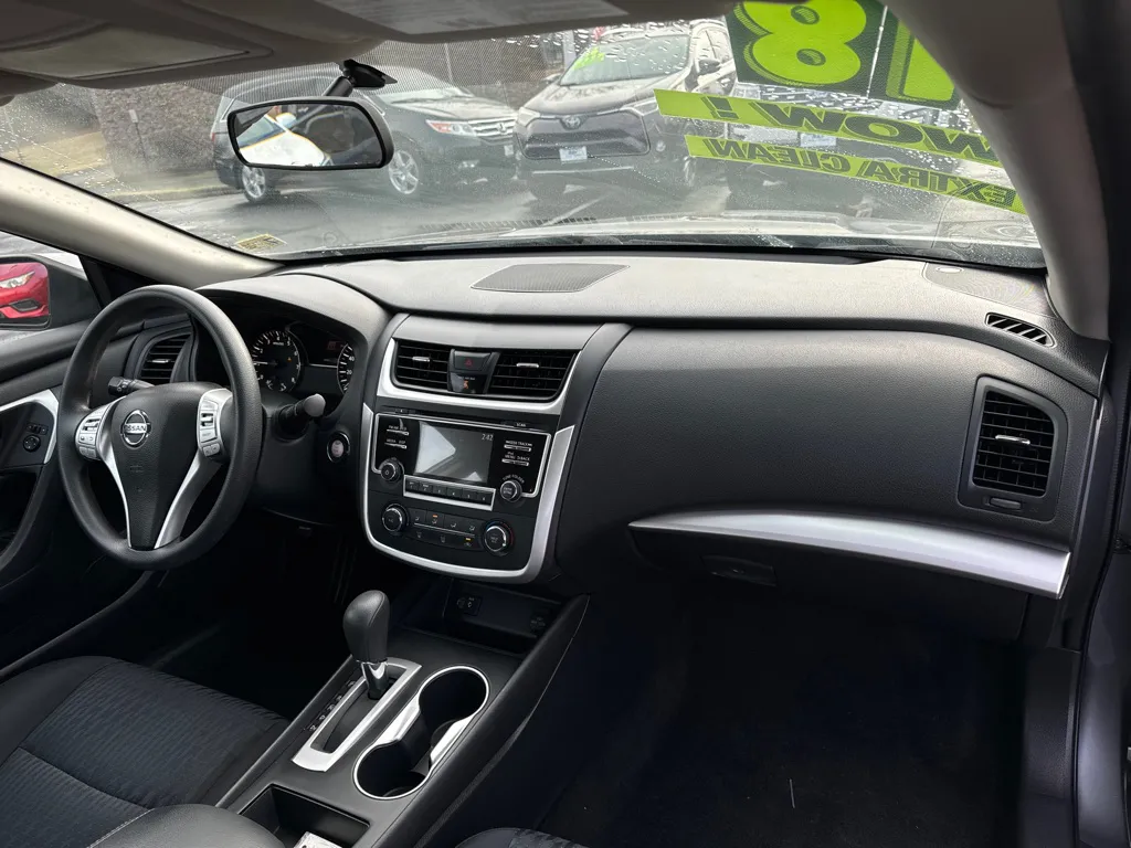 2018 Nissan Altima S — photo 10 of 21