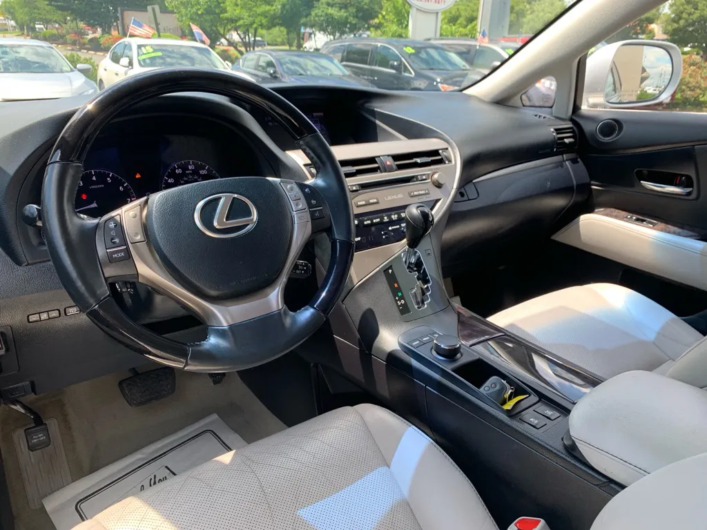 2015 Lexus RX 350 Base — photo 15 of 24