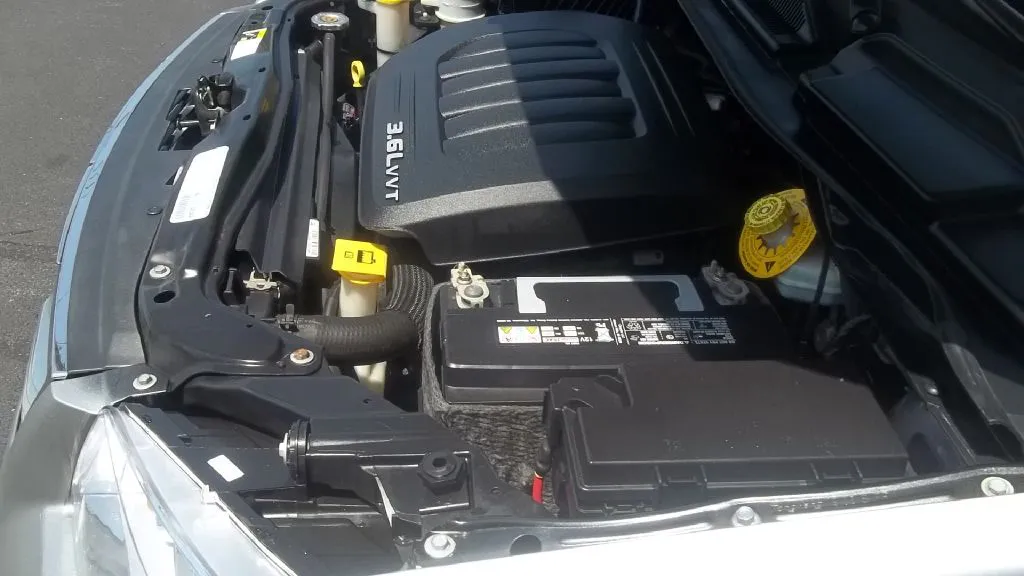 2013 Chrysler Town & Country Touring — photo 17 of 17