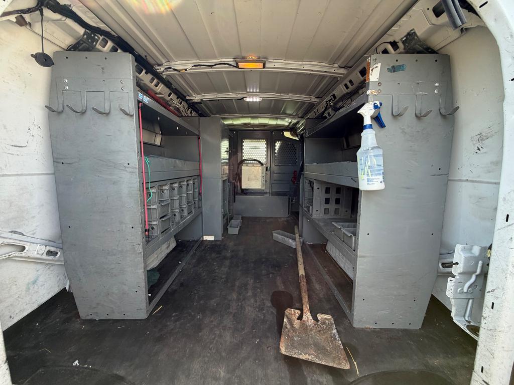 2014 Chevrolet Express Cargo Work Van - Photo 12