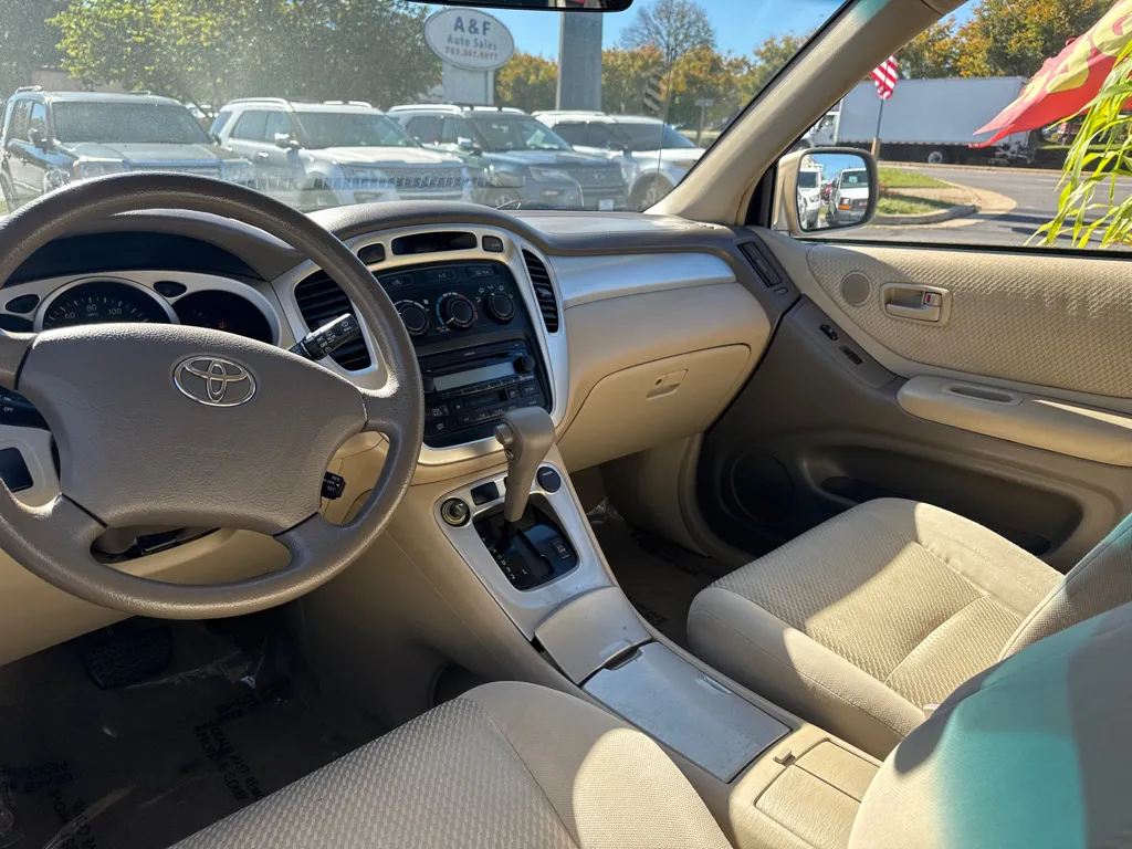 2004 Toyota Highlander — foto 12 de 19