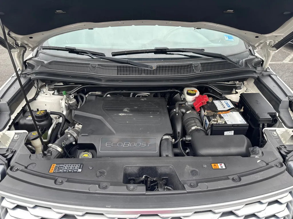 2018 Ford Explorer Platinum — photo 28 of 31