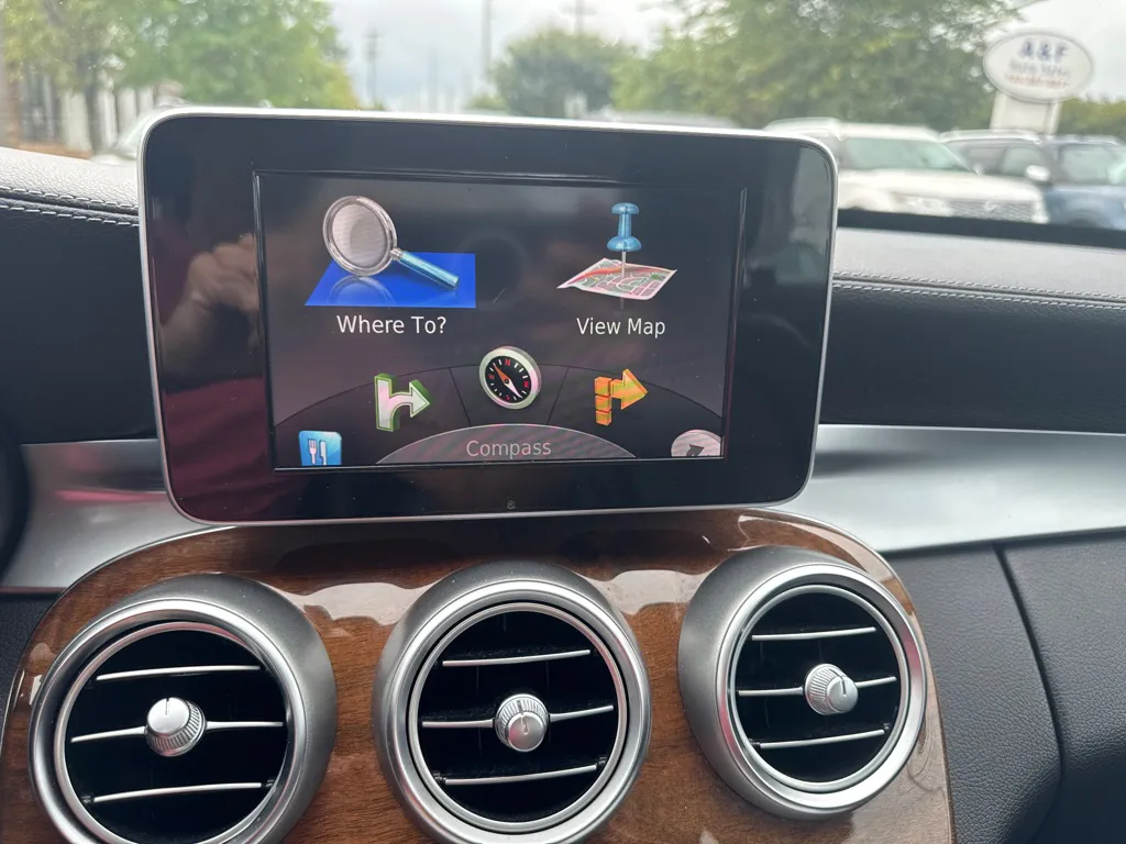 2015 Mercedes-Benz C-Class C 300 4MATIC — photo 17 of 24