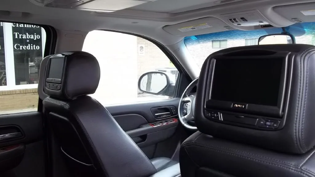 2011 Chevrolet Suburban 1500 Ltz — foto 9 de 24