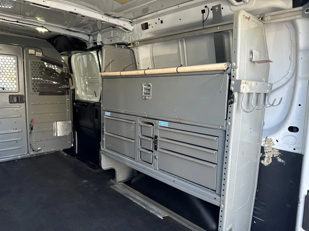 2015 Ford Transit T-250 — photo 8 of 24