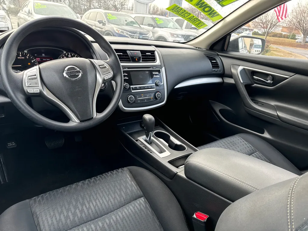 2018 Nissan Altima S — photo 14 of 21