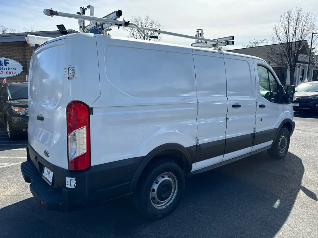 2015 Ford Transit T-250 — photo 10 of 24