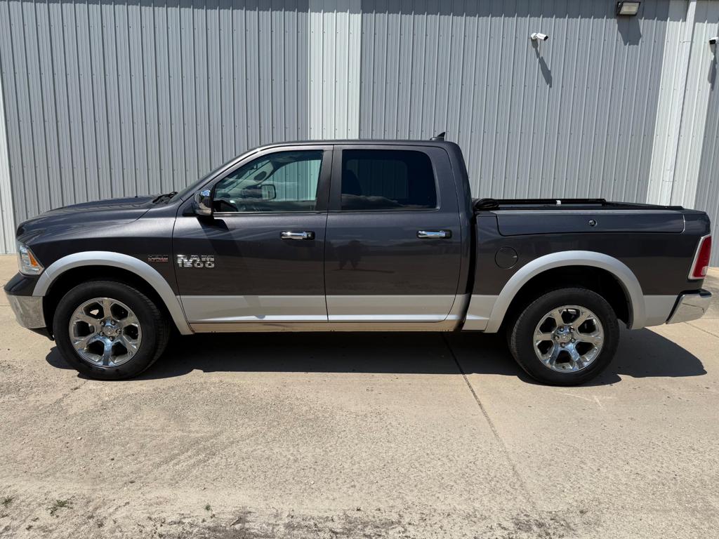 2016 RAM 1500 Laramie Crew Cab 4WD
