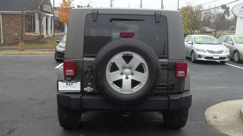 2007 Jeep Wrangler Sahara — photo 5 of 15