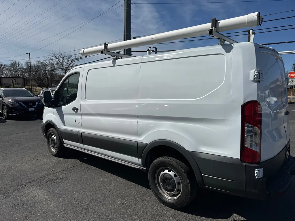 2015 Ford Transit T-250 — photo 5 of 24