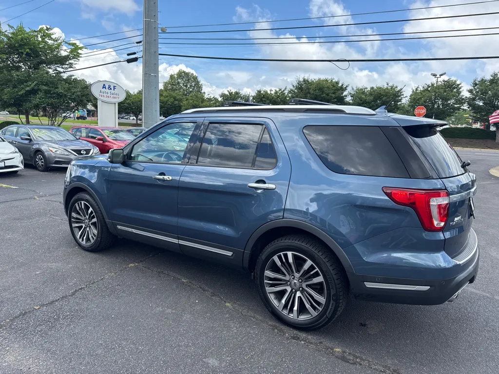 2019 Ford Explorer Platinum — photo 5 of 24
