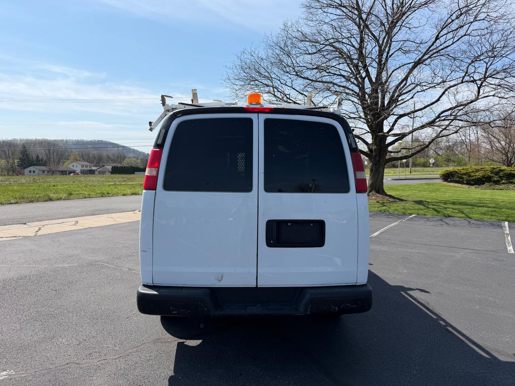 2014 Chevrolet Express Cargo Work Van - Photo 5