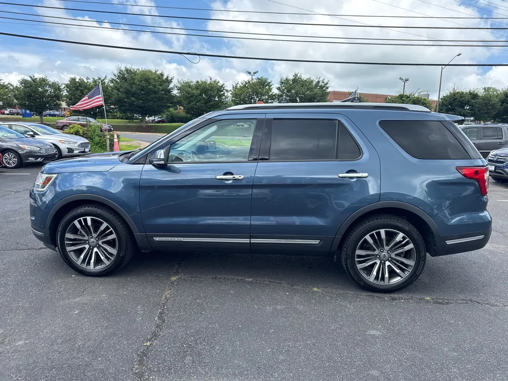 2019 Ford Explorer Platinum — photo 4 of 24