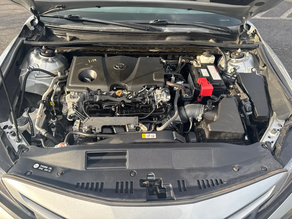 2021 Toyota Camry SE — photo 18 of 21