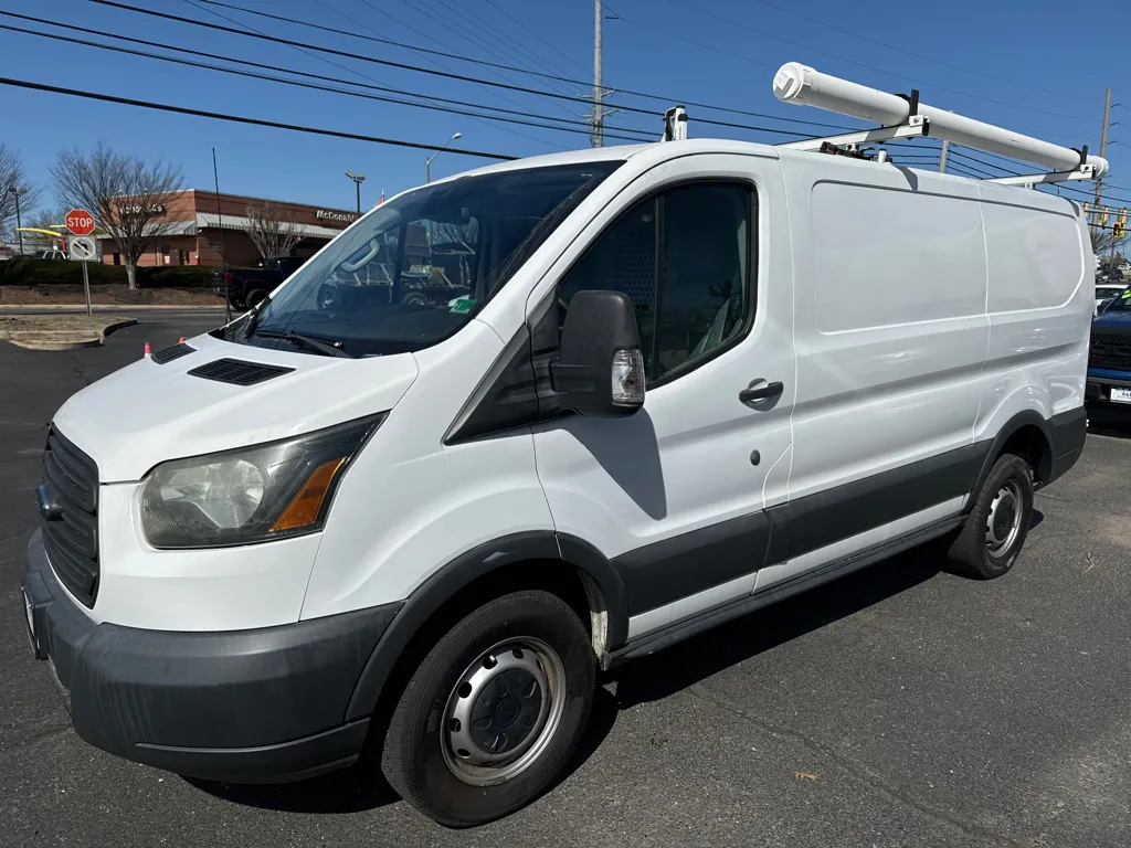 2015 Ford Transit T-250 — photo 3 of 24