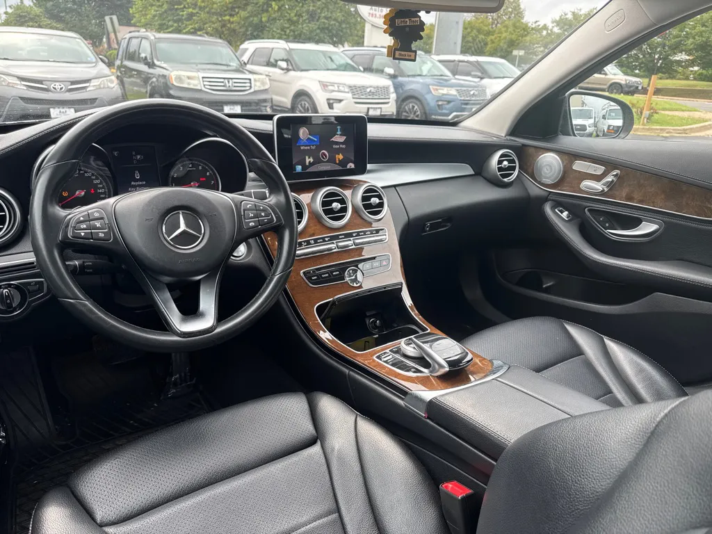2015 Mercedes-Benz C-Class C 300 4MATIC — photo 13 of 24