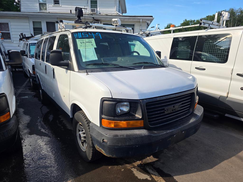 White 2010 GMC Savana Van 6-Speed Automatic