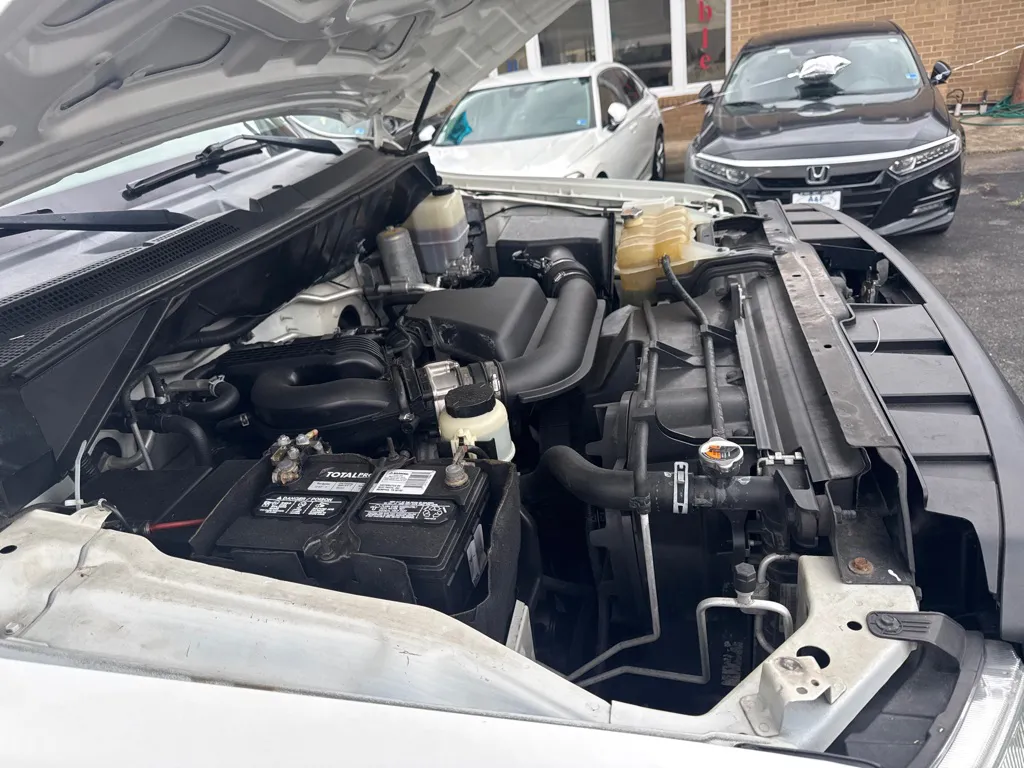 2016 Nissan NV 1500 — photo 14 of 16