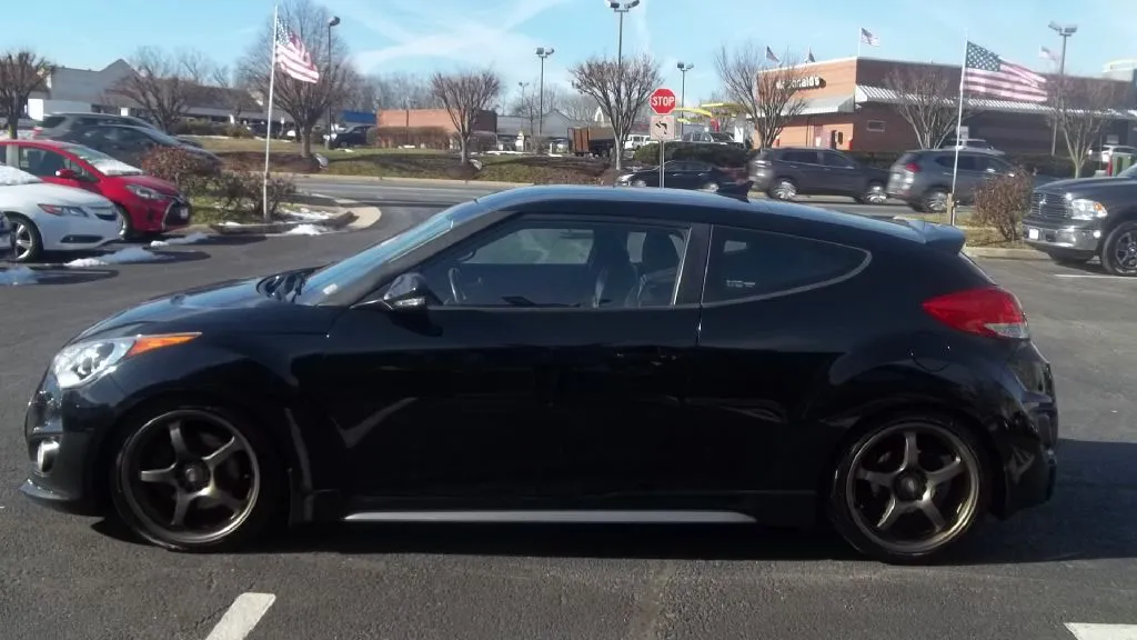 2013 Hyundai Veloster Turbo — photo 4 of 19