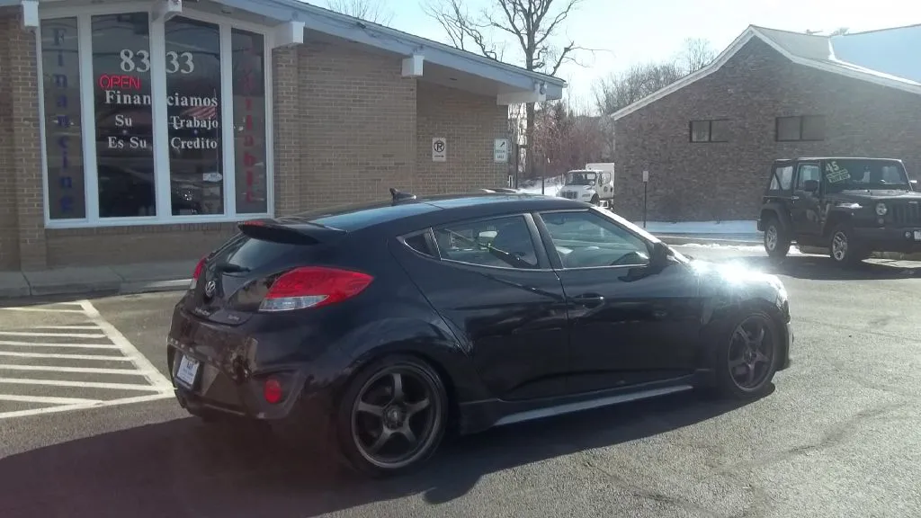 2013 Hyundai Veloster Turbo — photo 7 of 19