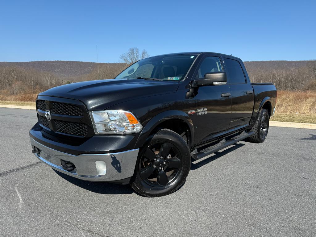 2015 RAM 1500 SLT Crew Cab 4WD