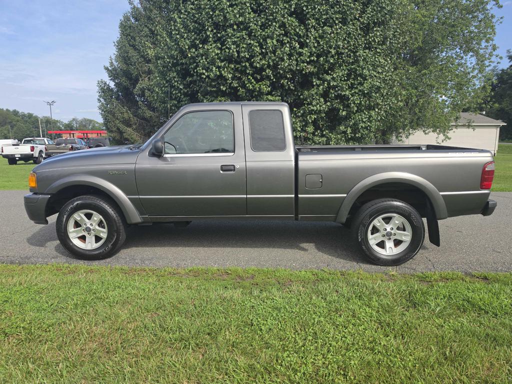  2005 Ford Ranger 2 Dr XL Extended Cab SB   